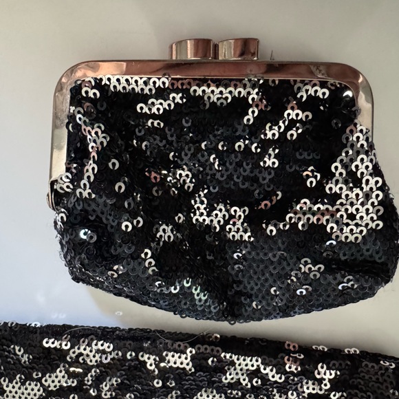 Victoria’s Secret Bling Bag with matching coin purse NEVER USED - Picture 9 of 13